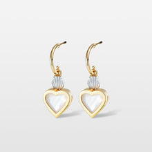 Carregar imagem no visualizador da galeria, Brinco Frasco Coração Madrepérola Branca