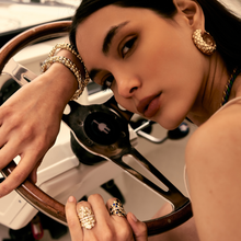 Carregar imagem no visualizador da galeria, Brinco Argola Trama Amarela