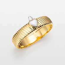 Carregar imagem no visualizador da galeria, Pulseira Frasco Coração Madrepérola Branca