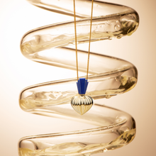 Carregar imagem no visualizador da galeria, Colar Coração Amour Lápis Lazúli