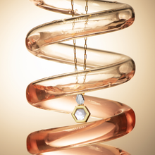 Carregar imagem no visualizador da galeria, Colar Frasco Square Madrepérola Branca