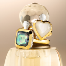 Carregar imagem no visualizador da galeria, Anel Frasco Coração Madrepérola Branca
