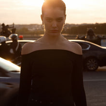 Carregar imagem no visualizador da galeria, Brinco Casulo Ametista