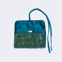 Carregar imagem no visualizador da galeria, Porta Joia Love Letters (Cópia)