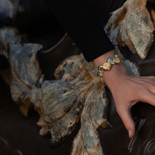 Carregar imagem no visualizador da galeria, Pulseira Escama Topázio