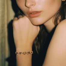 Carregar imagem no visualizador da galeria, Pulseira Feel The Love