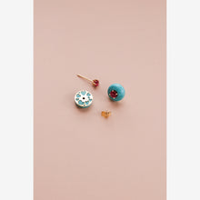 Carregar imagem no visualizador da galeria, Brinco Celebrate Everything