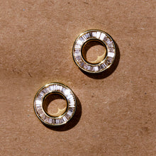 Carregar imagem no visualizador da galeria, Brinco Ouro Amarelo e Diamantes
