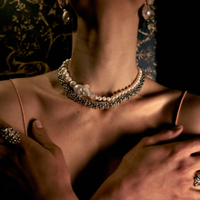 Carregar imagem no visualizador da galeria, Colar Pérola Barroca Cinza
