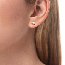 Carregar imagem no visualizador da galeria, Piercing Solitário Diamante
