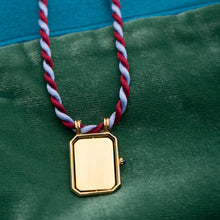 Carregar imagem no visualizador da galeria, Colar Love Letters (Pingente + Fio + Porta Joias)
